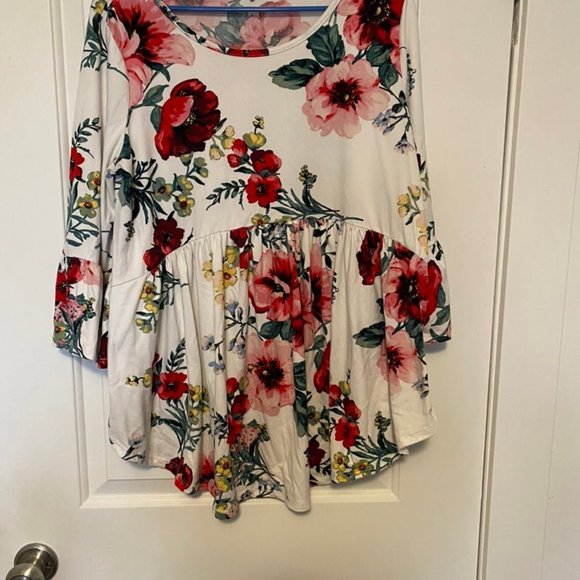 Tops - Floral top